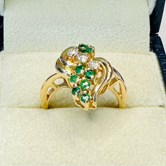 14k Emerald and Diamond Ring Size 6.5 - Picture 5 of 11